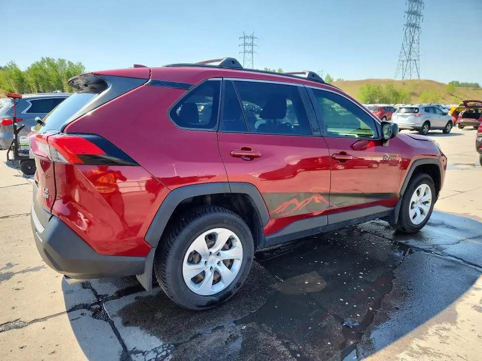 2019 TOYOTA RAV4 LE  