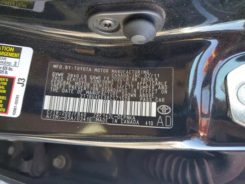 2011 TOYOTA COROLLA LE  