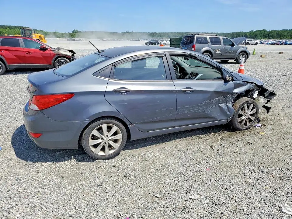2013 HYUNDAI ACCENT GLS  