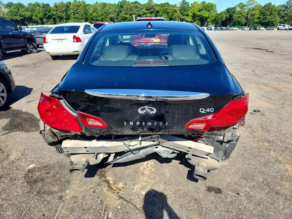 2015 INFINITI Q40   