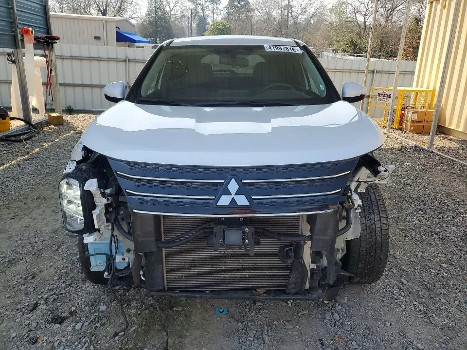 2023 MITSUBISHI OUTLANDER SE  