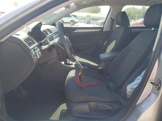 2013 VOLKSWAGEN PASSAT S  