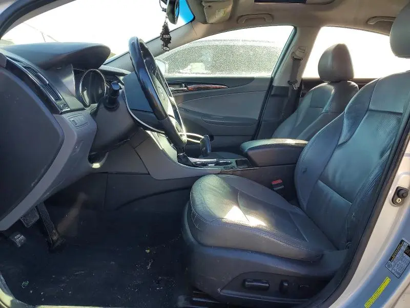 2011 HYUNDAI SONATA SE  