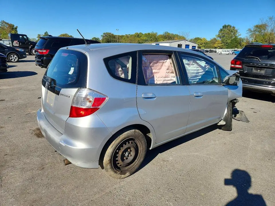 2012 HONDA FIT   