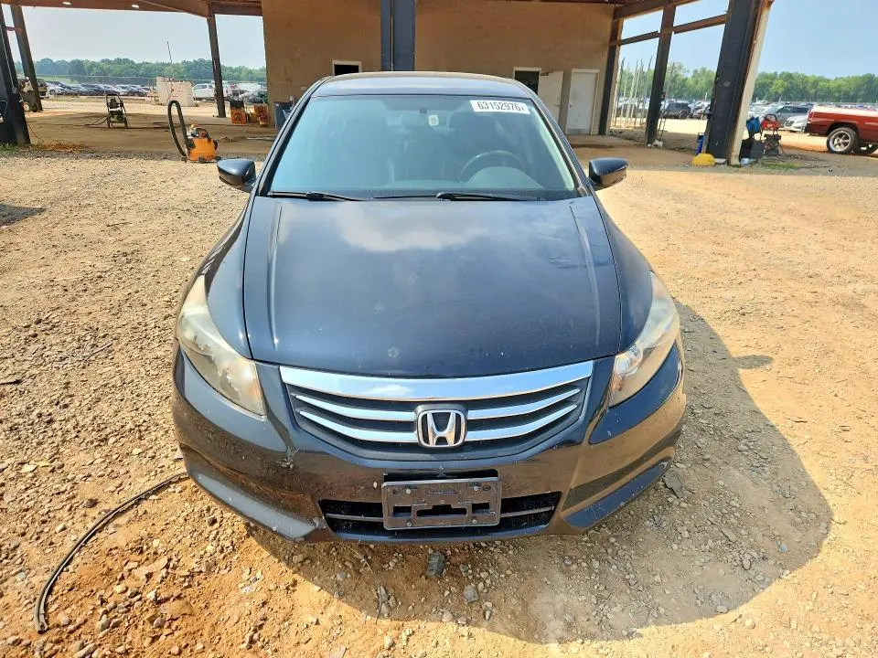 2011 HONDA ACCORD SE  