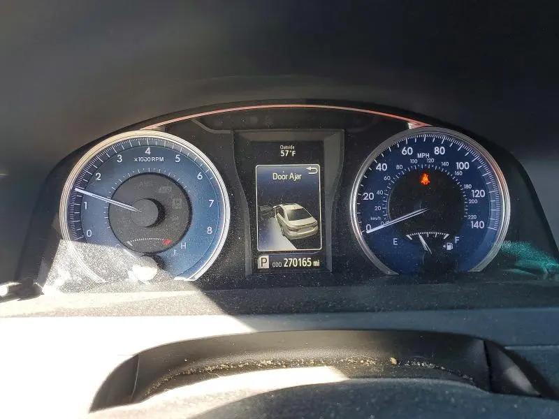 2016 TOYOTA CAMRY LE  