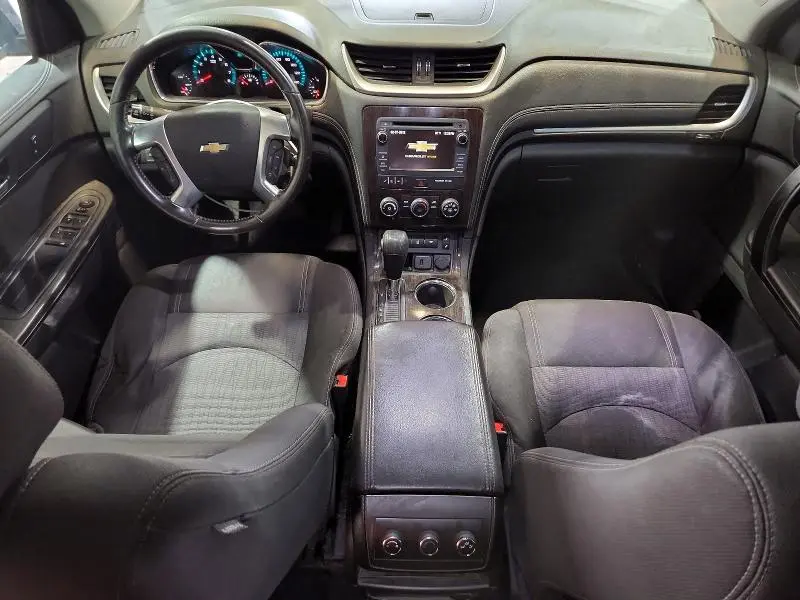 2017 CHEVROLET TRAVERSE LT  