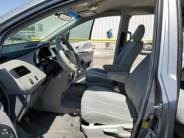 2012 TOYOTA SIENNA   