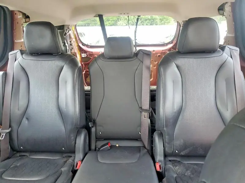 2022 KIA CARNIVAL LX  