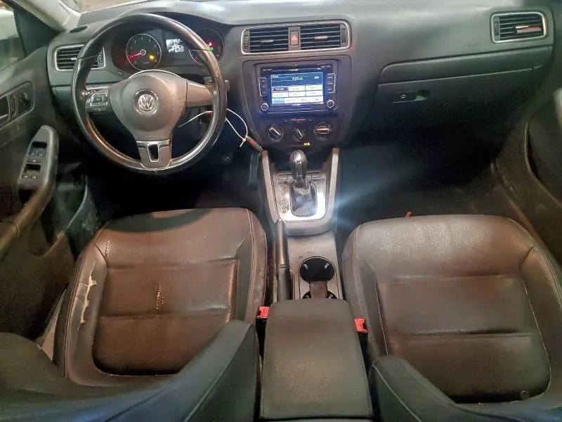 2012 VOLKSWAGEN JETTA SE  