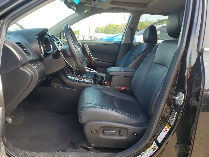 2013 TOYOTA HIGHLANDER LIMITED  