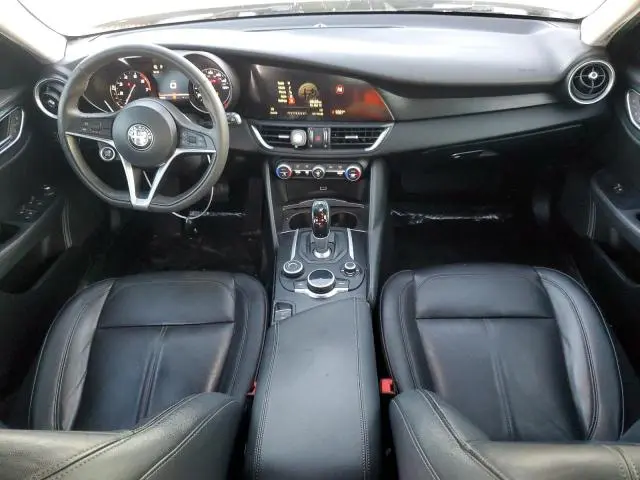 2017 ALFA ROMEO GIULIA   