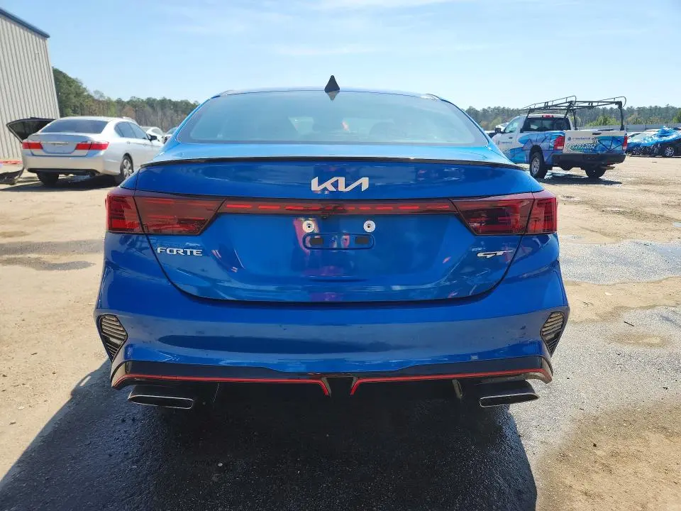 2023 KIA FORTE GT  