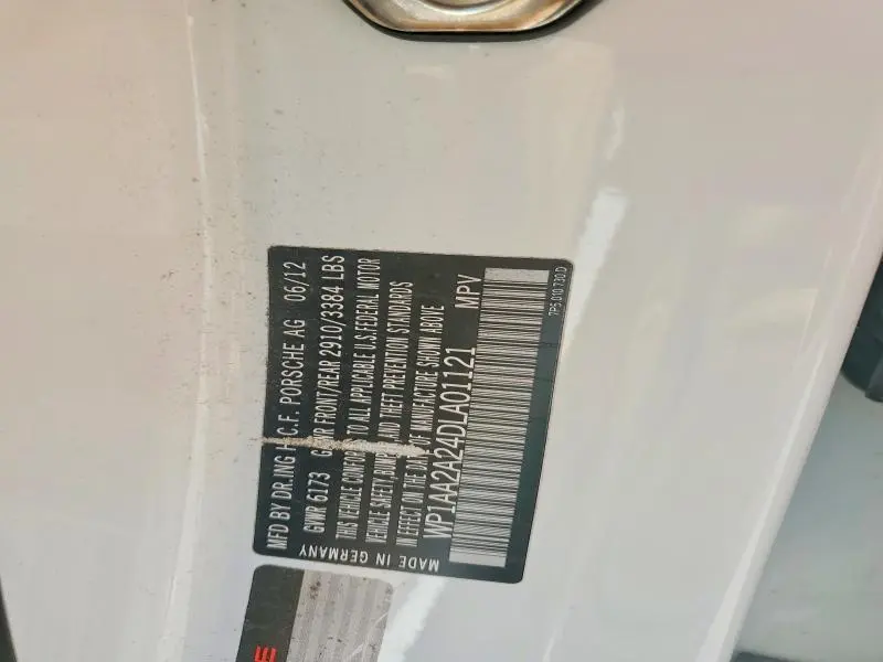 2013 PORSCHE CAYENNE   