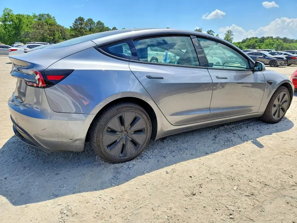 2025 TESLA MODEL 3   