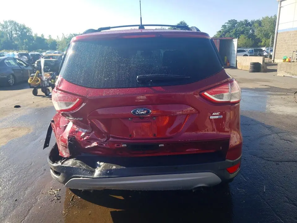 2016 FORD ESCAPE SE  
