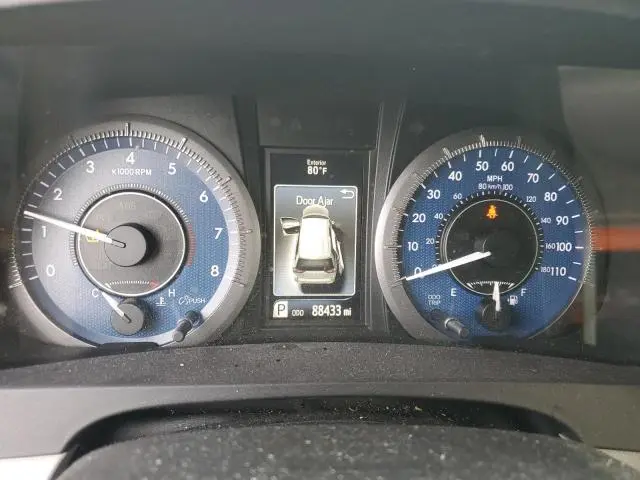 2015 TOYOTA SIENNA XLE  