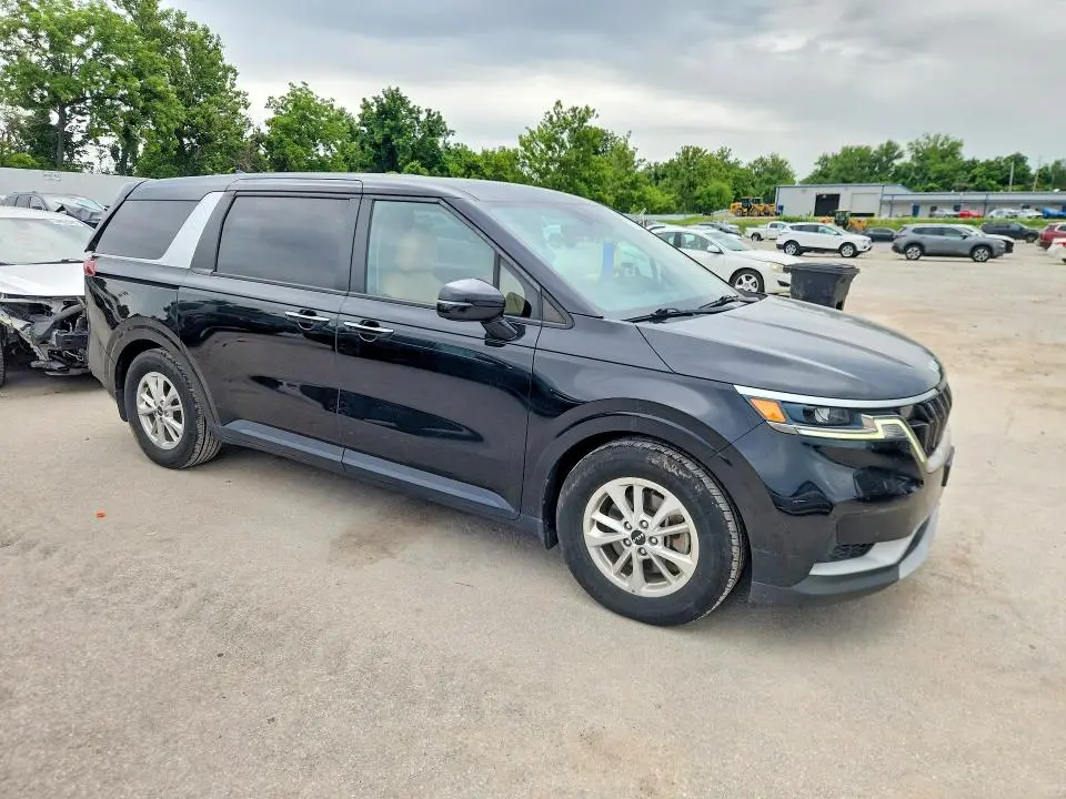 2023 KIA CARNIVAL LX  
