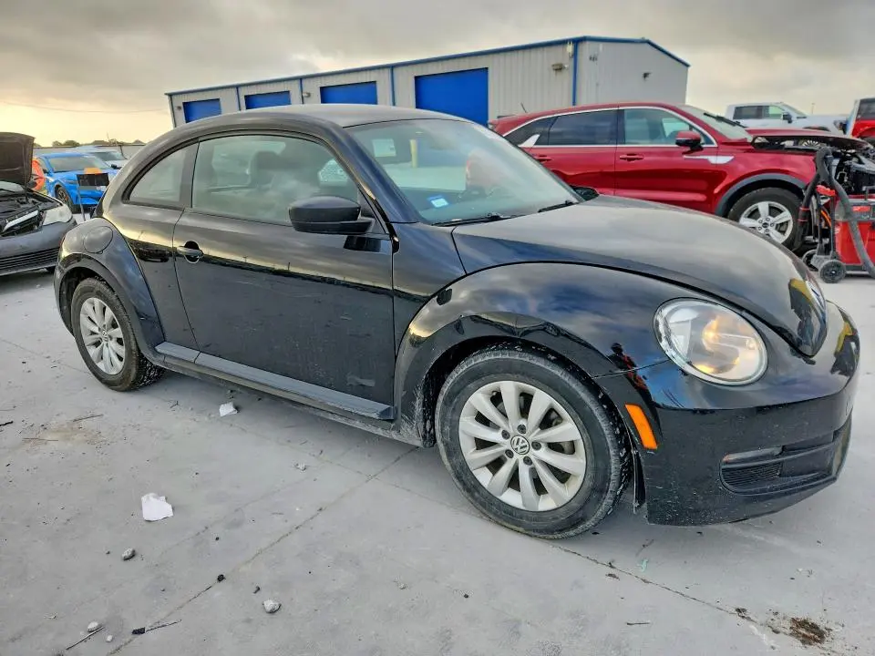 2015 VOLKSWAGEN BEETLE 1.8T  