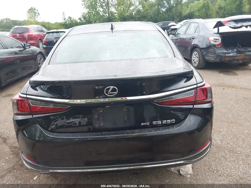 2022 LEXUS ES 250  