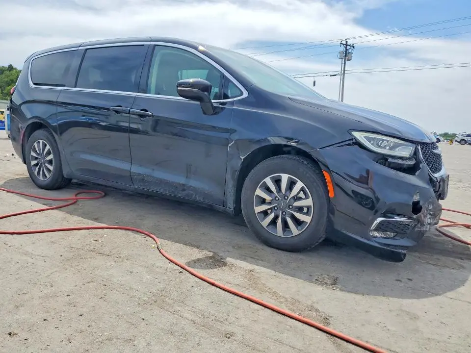 2022 CHRYSLER PACIFICA HYBRID TOURING L  