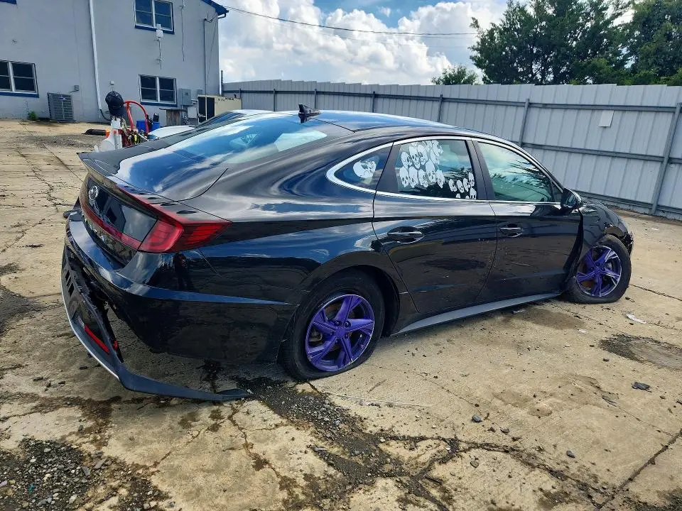 2021 HYUNDAI SONATA SE  