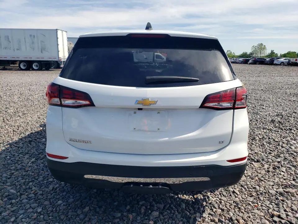2022 CHEVROLET EQUINOX LT  