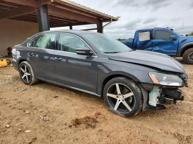 2015 VOLKSWAGEN PASSAT SE  