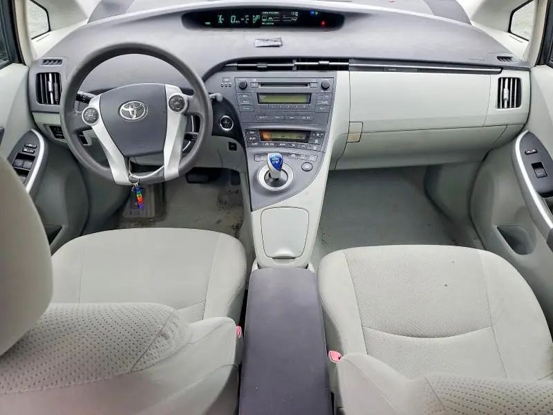 2011 TOYOTA PRIUS   