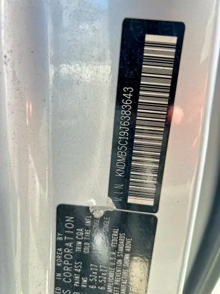2018 KIA SEDONA LX  