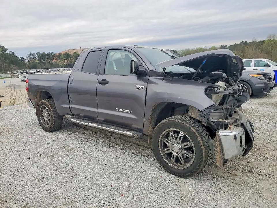 2014 TOYOTA TUNDRA SR5  