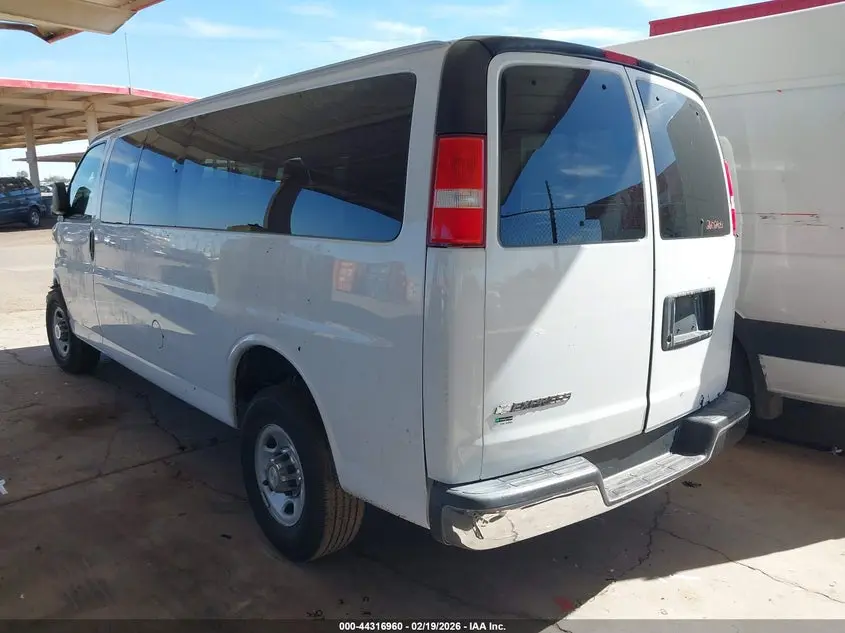 2017 CHEVROLET EXPRESS 3500 LT
