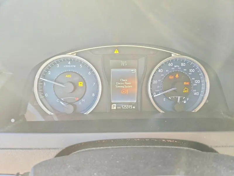 2017 TOYOTA CAMRY LE  