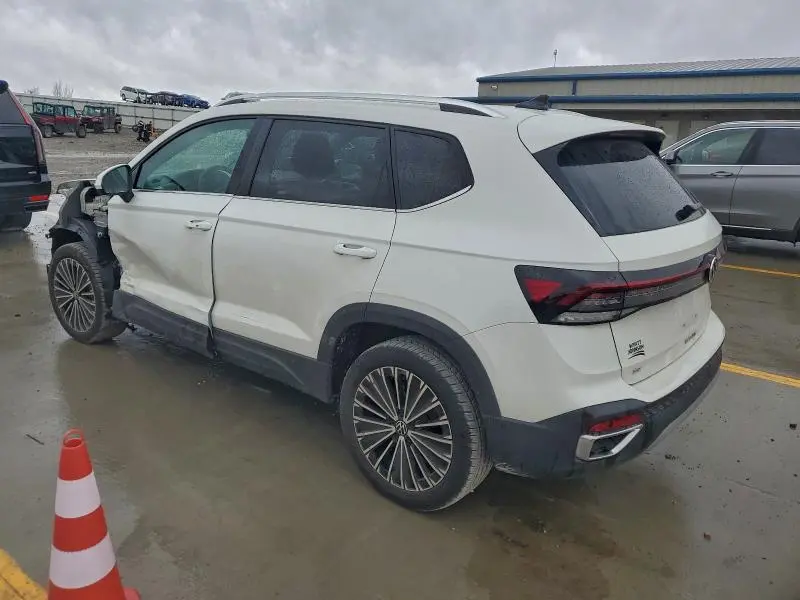 2025 VOLKSWAGEN TAOS SE  