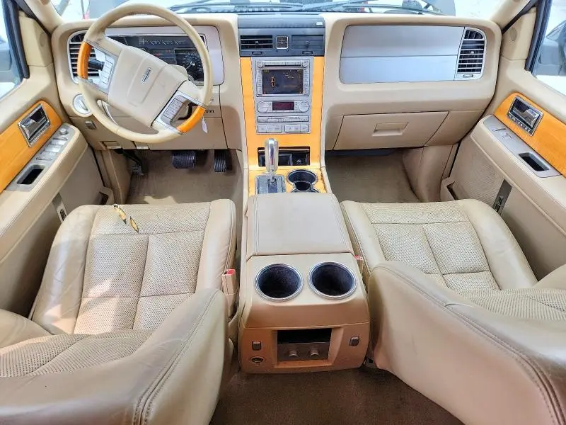 2010 LINCOLN NAVIGATOR L  