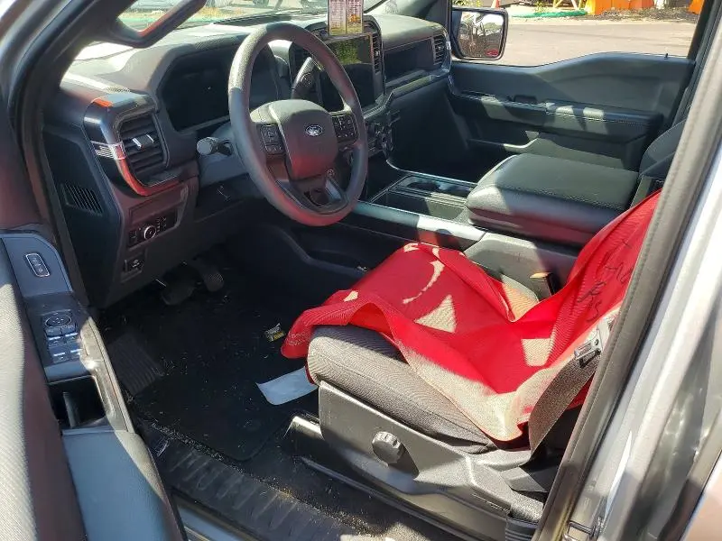 2024 FORD F150 STX  