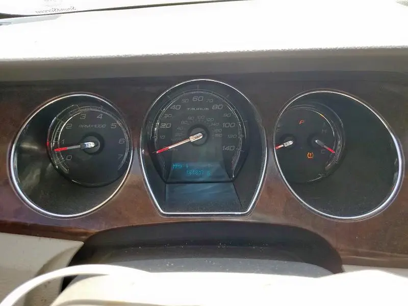 2010 FORD TAURUS SEL  