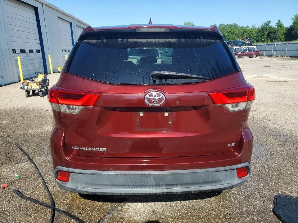 2017 TOYOTA HIGHLANDER LE PLUS  
