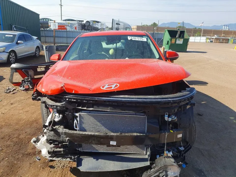 2024 HYUNDAI KONA SE  