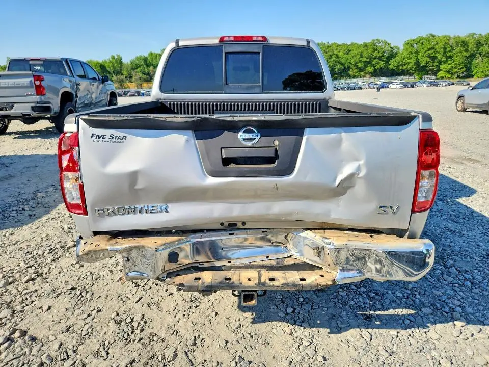 2016 NISSAN FRONTIER SV  