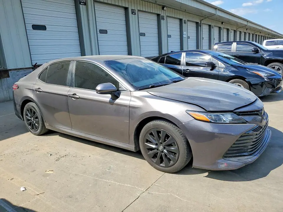 2018 TOYOTA CAMRY LE  