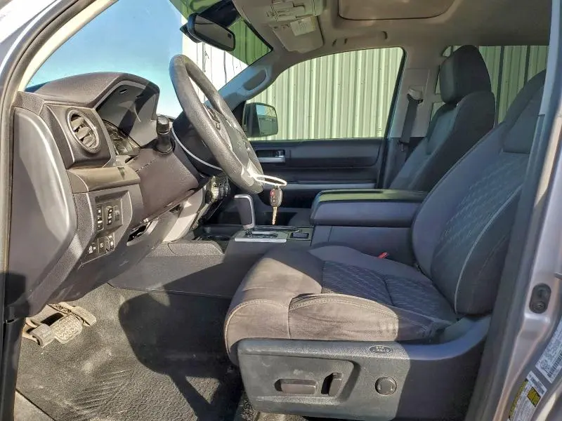 2018 TOYOTA TUNDRA CREWMAX SR5  