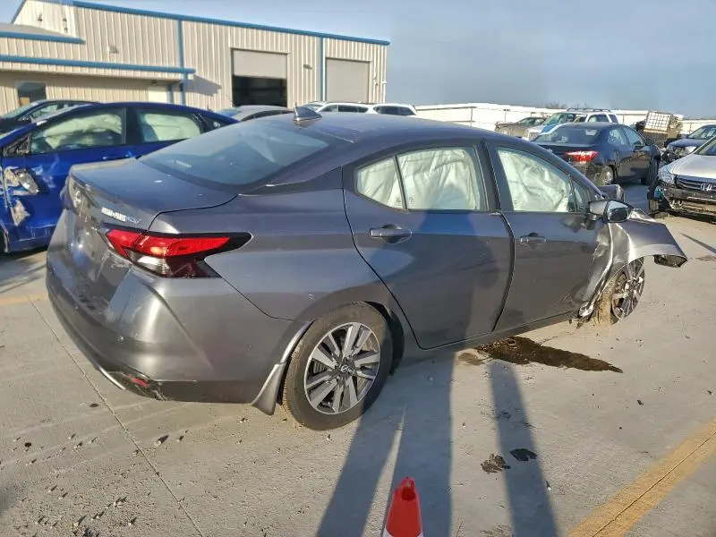 2024 NISSAN VERSA SV  