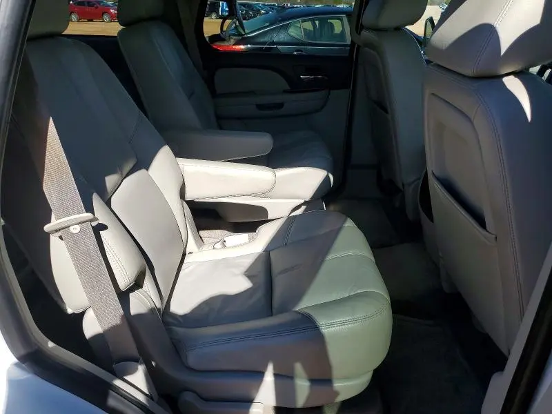 2010 CHEVROLET TAHOE K1500 LT  