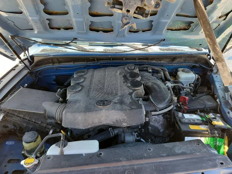 2012 TOYOTA FJ CRUISER BASE  