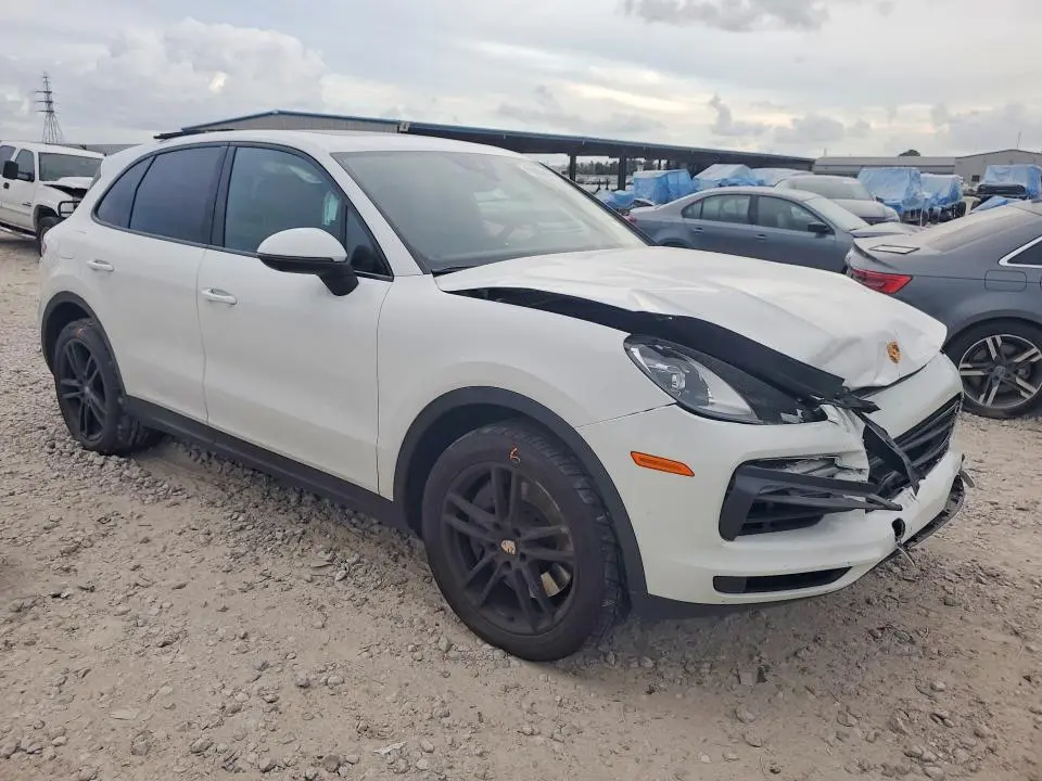 2021 PORSCHE CAYENNE   
