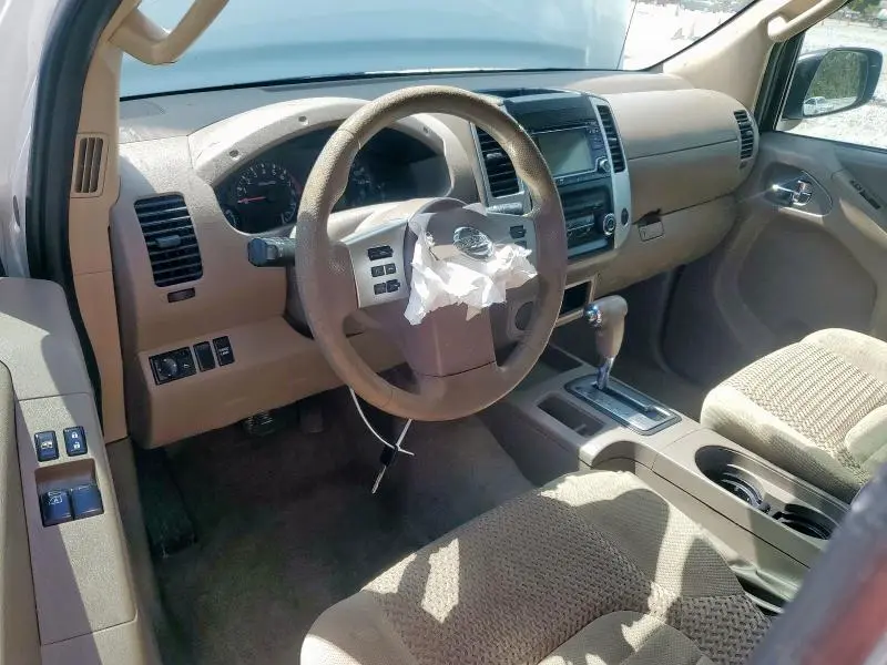 2016 NISSAN FRONTIER SV  