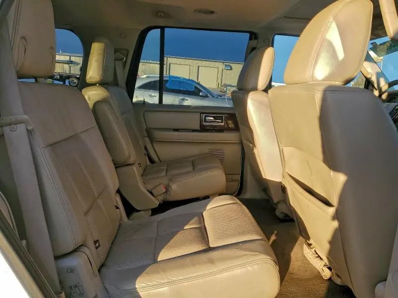 2012 LINCOLN NAVIGATOR   