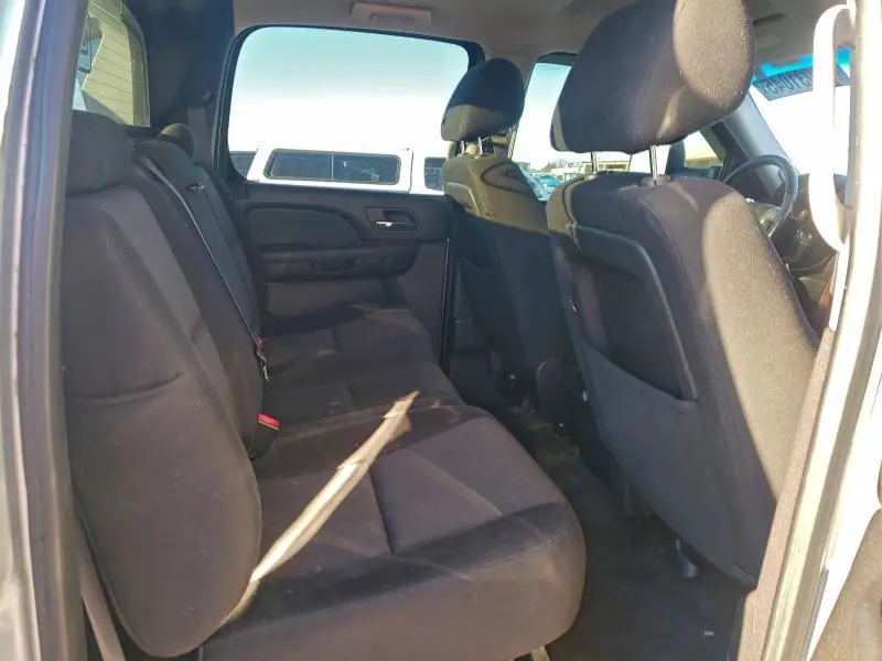 2013 CHEVROLET AVALANCHE LS  