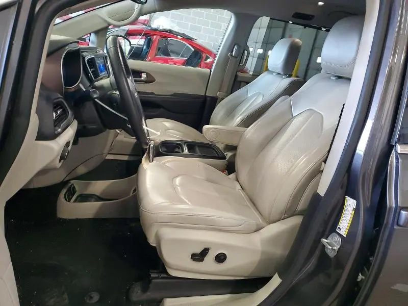 2021 CHRYSLER VOYAGER LXI  